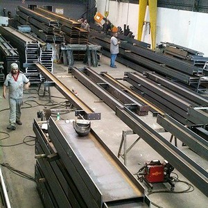Fabricação de estruturas metálicas