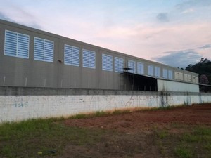 Veneziana industrial alumínio